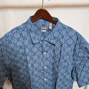 Van Heusen Men's Geometric Blue Shirt